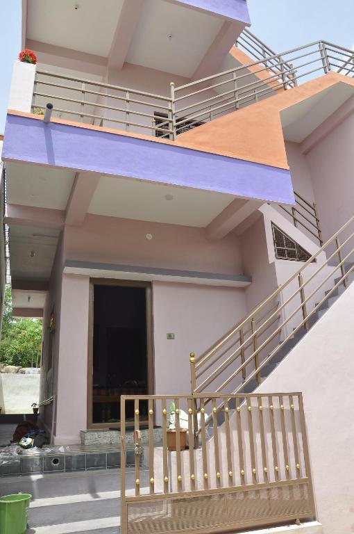 Photo de la galerie de l'établissement Classic Homestay, à New Hampi