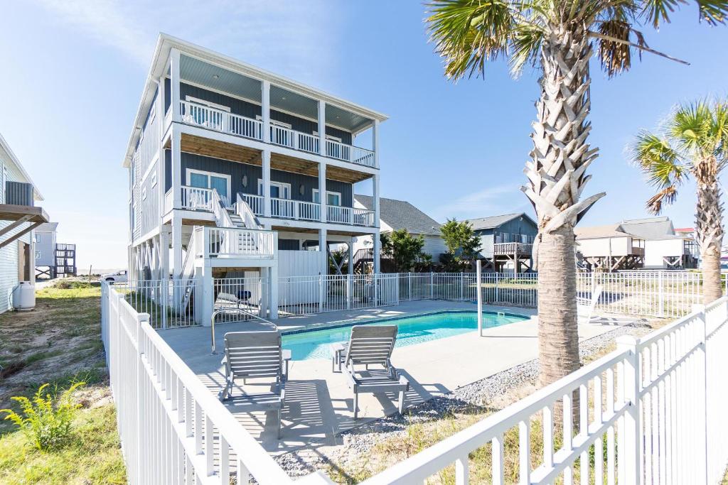 Conch Out by Oak Island Oak Island (updated prices 2024)