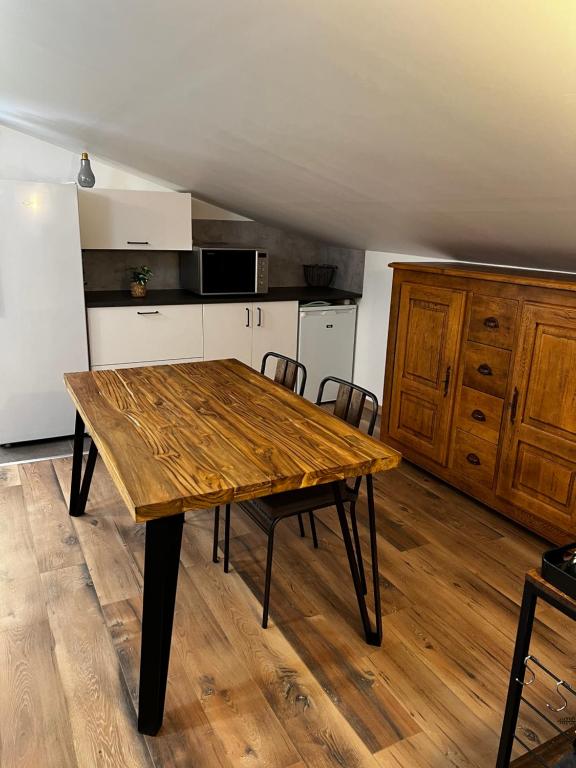 Kuchyňa alebo kuchynka v ubytovaní Villa l'Abri