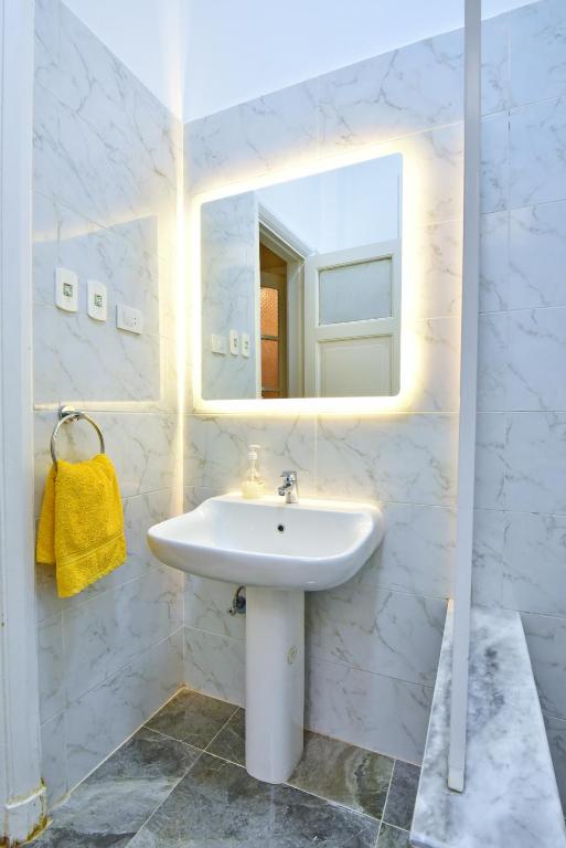 The Place 3 charming downtown apartment - Appartement De Deux Chambres