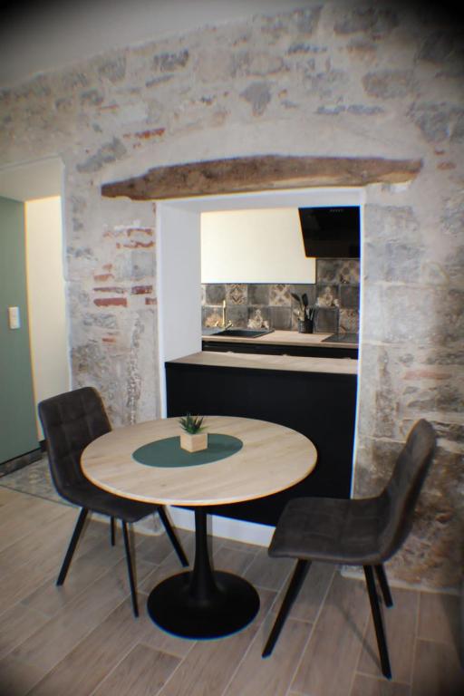 Fotografie z fotogalerie ubytování Joli studio en rez-de-chaussée v destinaci Pradines
