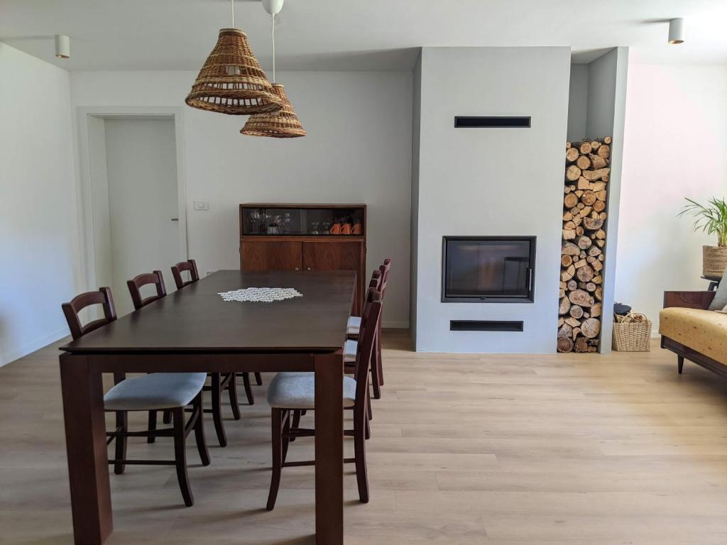 Klančarjeva domačija - Spacious countryside apartment on an eco farm - Appartement De Deux Chambres