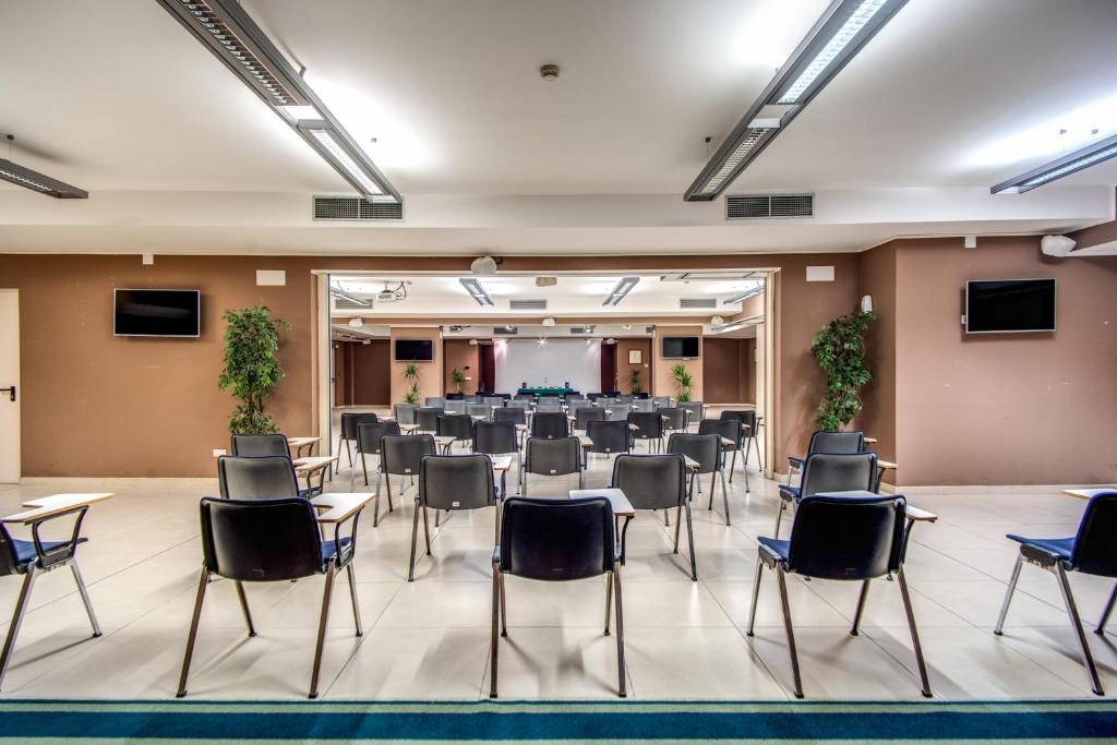 Zaplecze biznesowe lub konferencyjne w obiekcie Hotel Della Rotonda