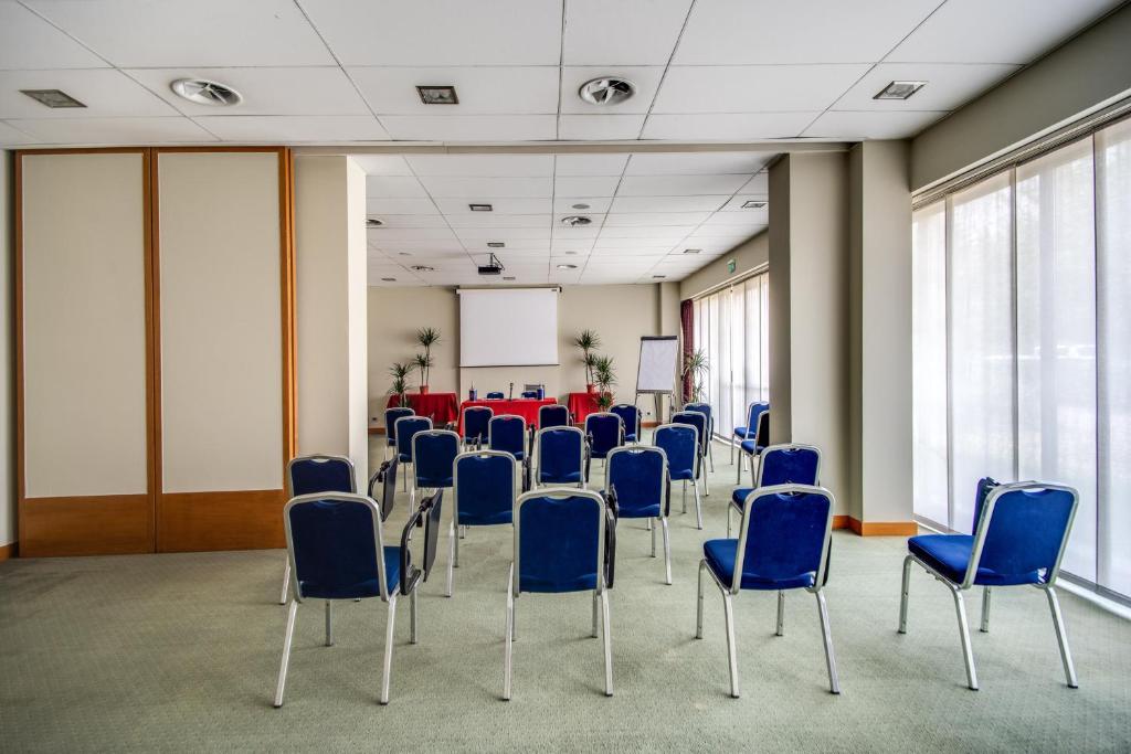 Zaplecze biznesowe lub konferencyjne w obiekcie Hotel Della Rotonda