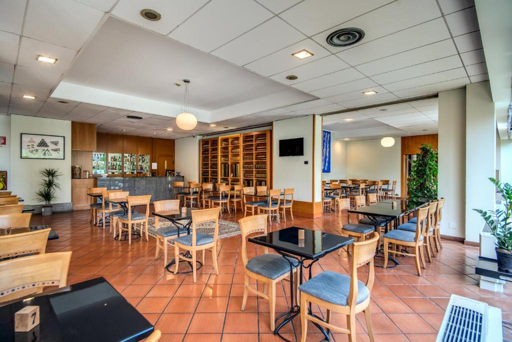 Restauracja lub miejsce do jedzenia w obiekcie Hotel Della Rotonda