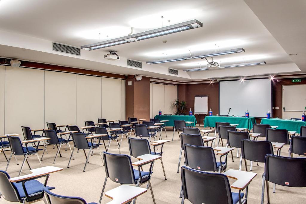 Zaplecze biznesowe lub konferencyjne w obiekcie Hotel Della Rotonda