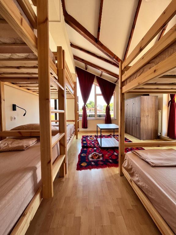 Blue Door Hostel - Image 2