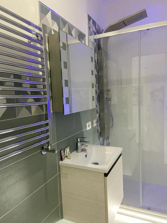 A bathroom at Mamuccia Rooms