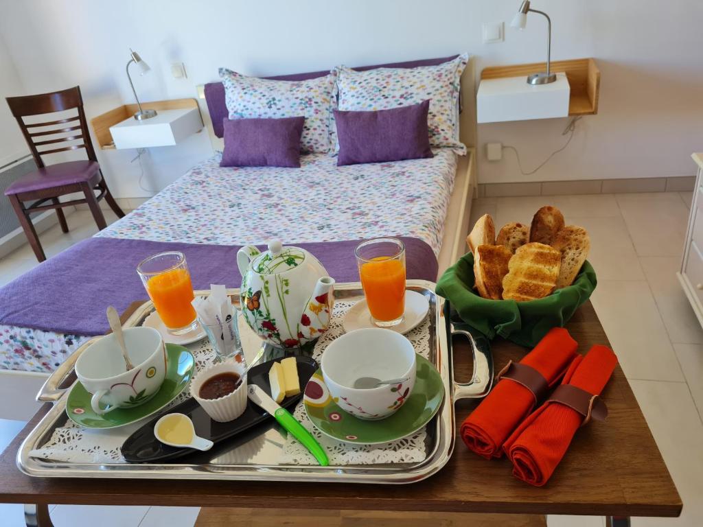 Chambres d'hôtes B&B La Bergeronnette avec piscine couverte chauffée - Chambre Double Avec Lit Supplémentaire