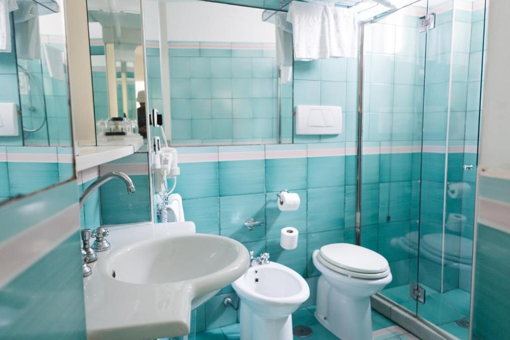 Koupelna v ubytování Grand Hotel Santa Domitilla