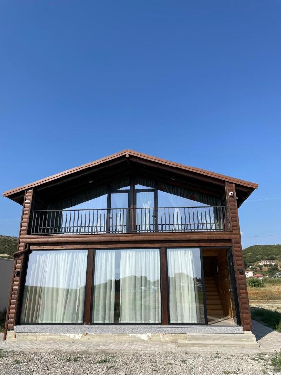 Posh villa 2 - Image 6