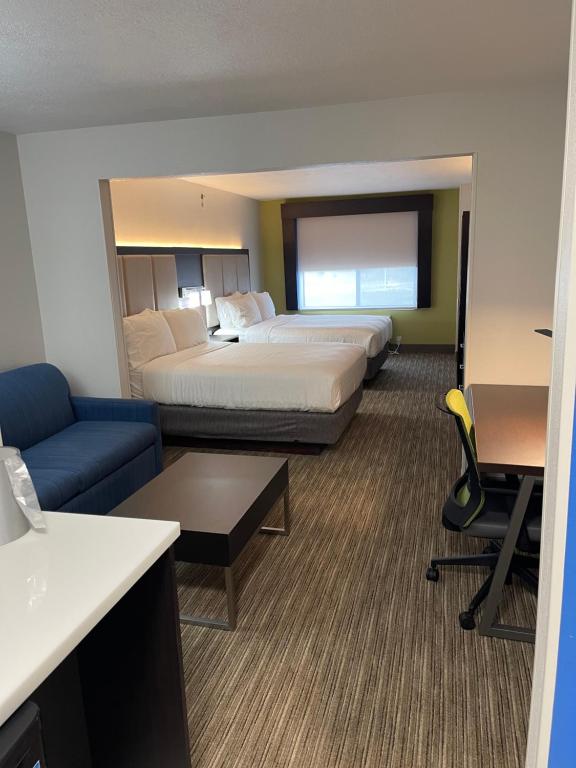 Holiday Inn Express Hotel & Suites Las Vegas NM by IHG photo
