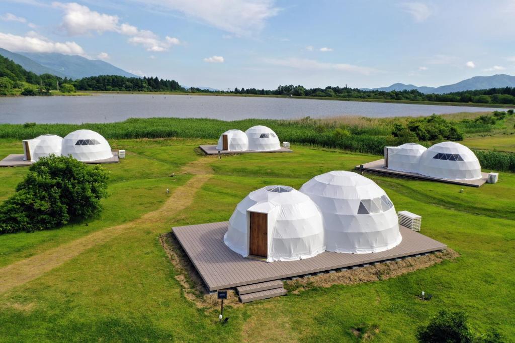 Příroda nedaleko luxury tent