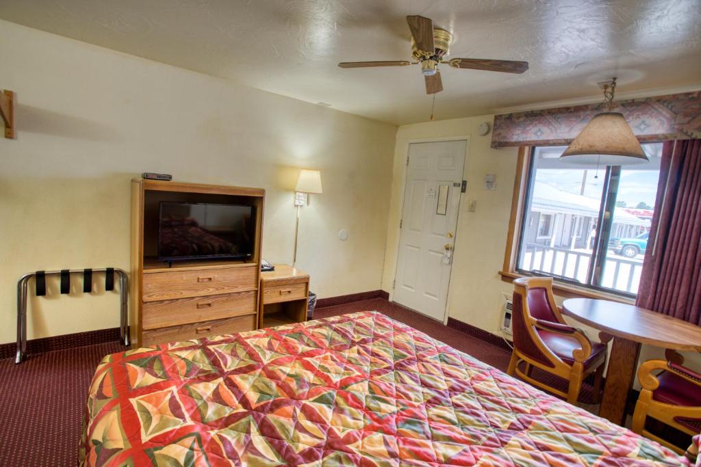 Kiva Motel