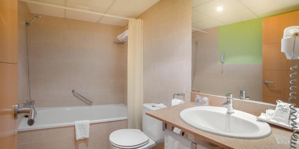 Hotel RH Casablanca Suites - 3