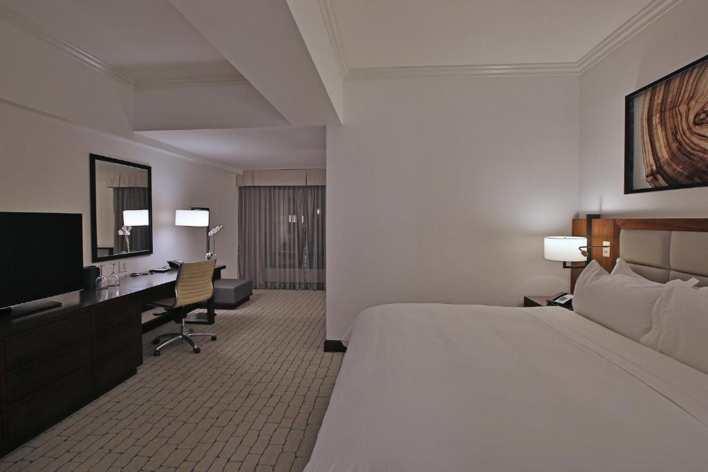 Hotel Real Intercontinental Guatemala, an IHG Hotel - 1 King Bed Premium Lounge Access