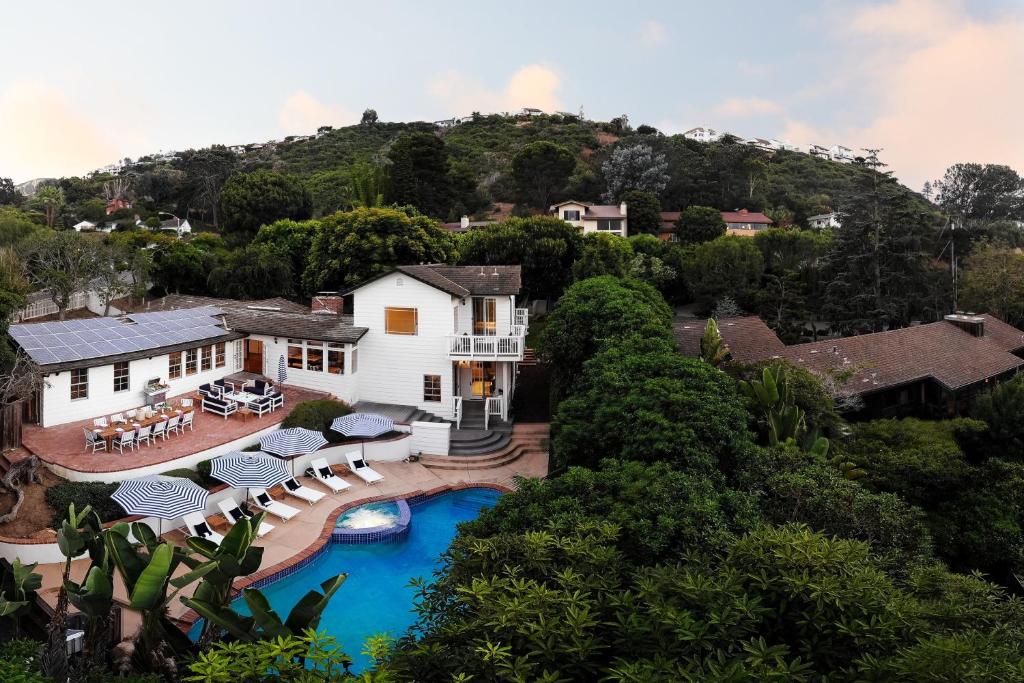 วิว Romero by AvantStay Stunning Villa Close to Beach w Pool Spa จากมุมสูง