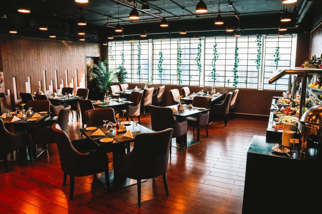 Restaurace v ubytování Cristal Hotel Abu Dhabi