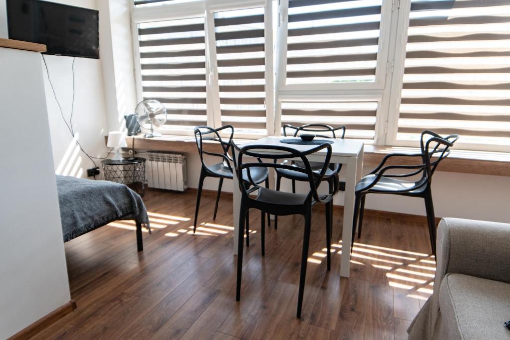 Komfortowy apartament ścisłe centrum Radom - Apartamento De Una Habitación