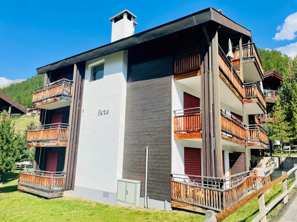 Edificio en el que se encuentra el apartamento