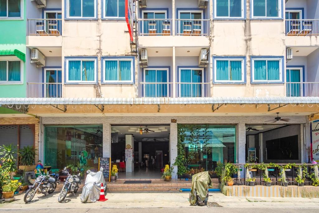 Art Mansion Patong Hotel - Resim 10