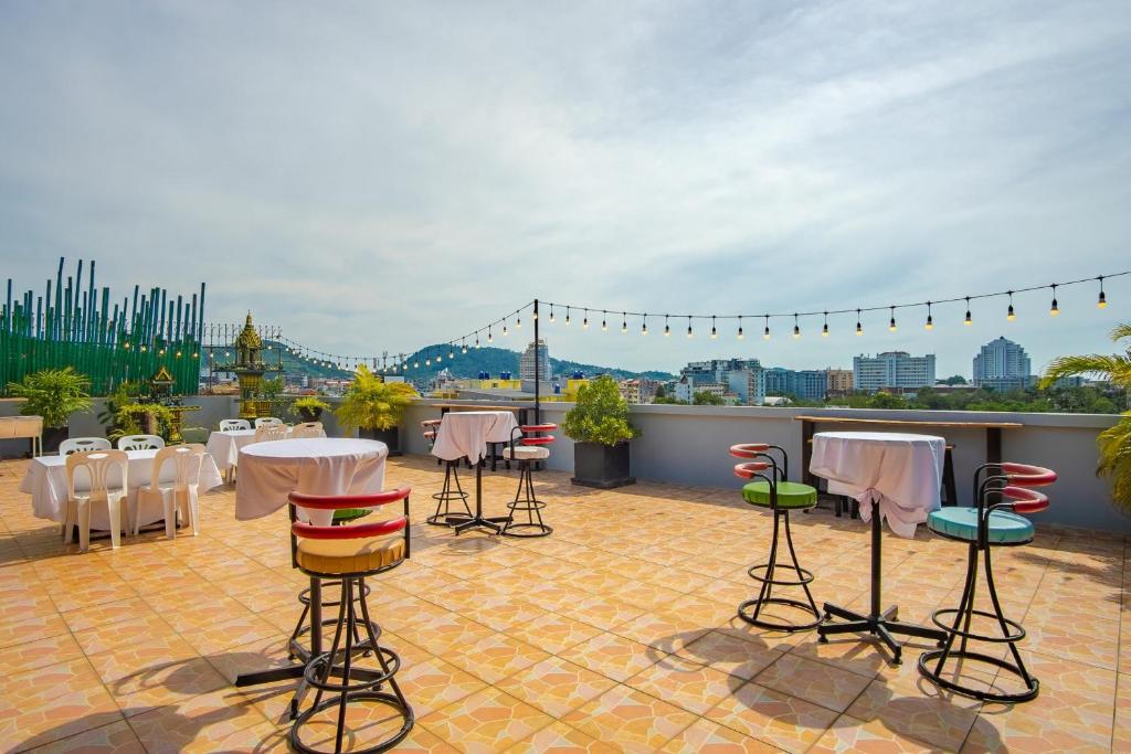 Art Mansion Patong Hotel - Resim 24