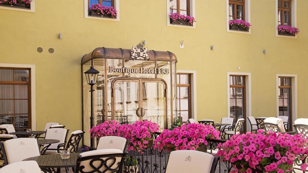 Reštaurácia alebo iné gastronomické zariadenie v ubytovaní Boutique Hotel ERB - Adults Only