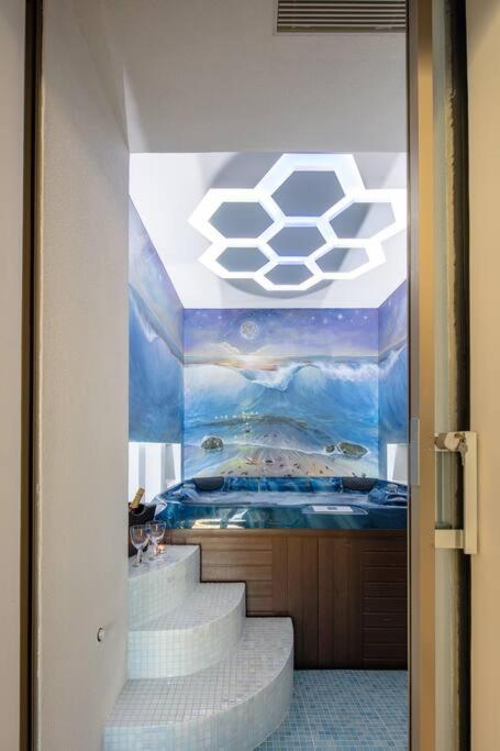 Koupelna v ubytování Ni President Suite, DeMaNi President Suites