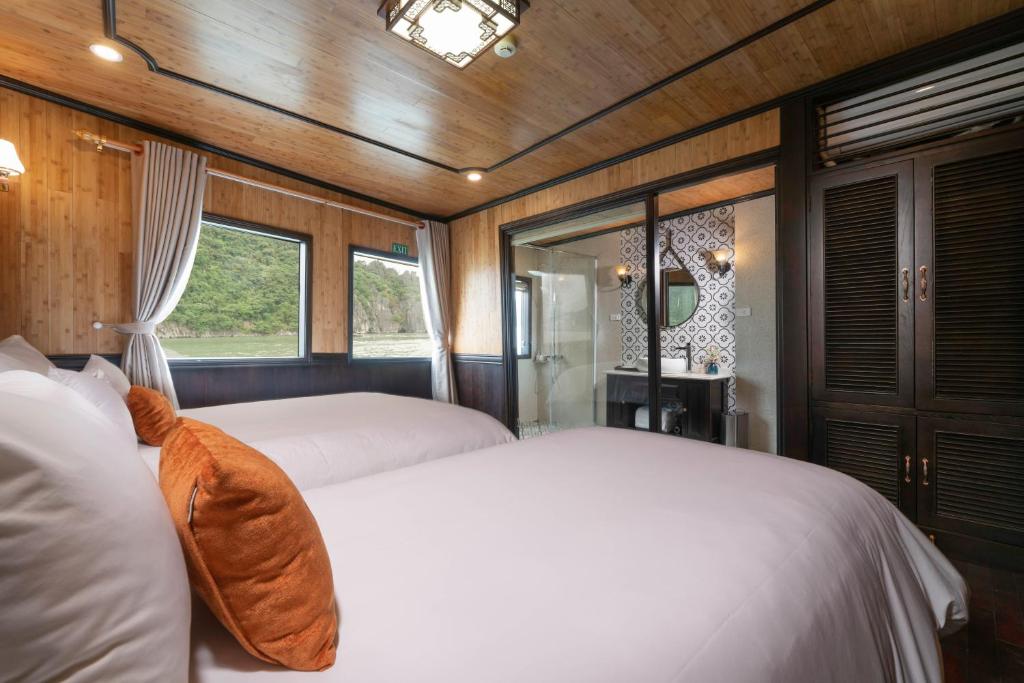 Victory Star Cruise - 13