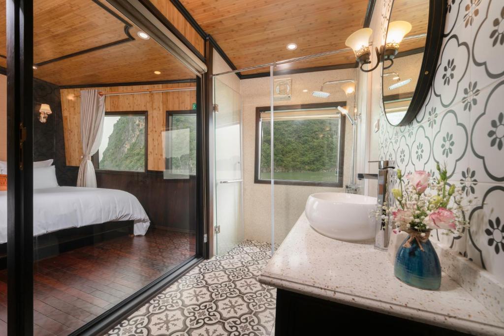 Victory Star Cruise - 15