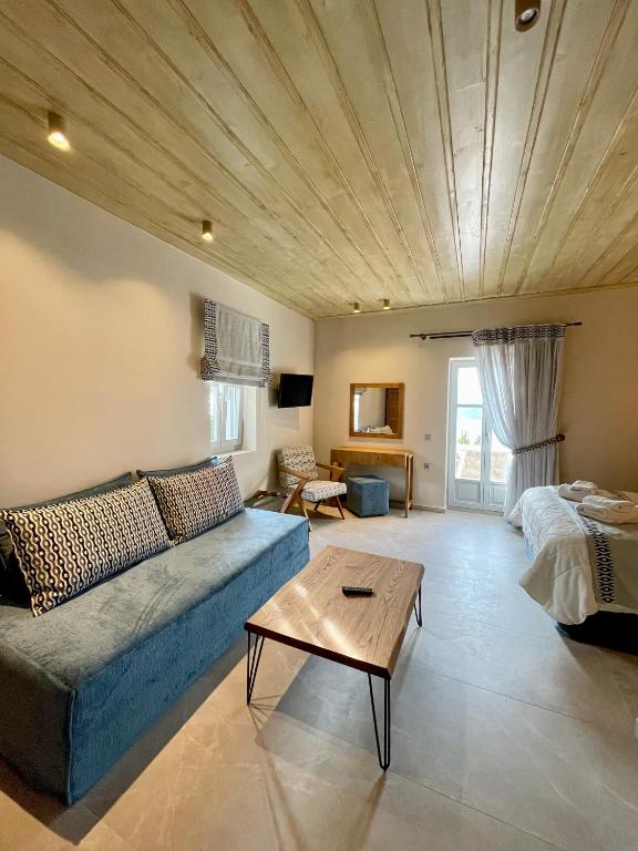 Postel nebo postele na pokoji v ubytování Limeni Village