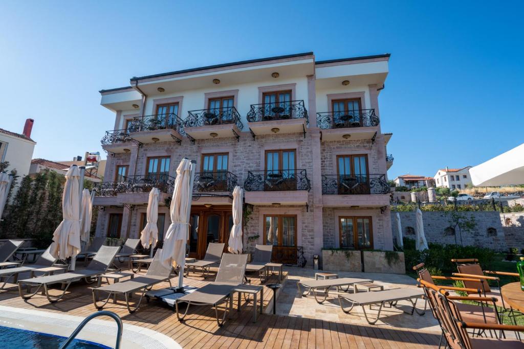 The swimming pool at or close to CUNDA BARADİEL Hotel