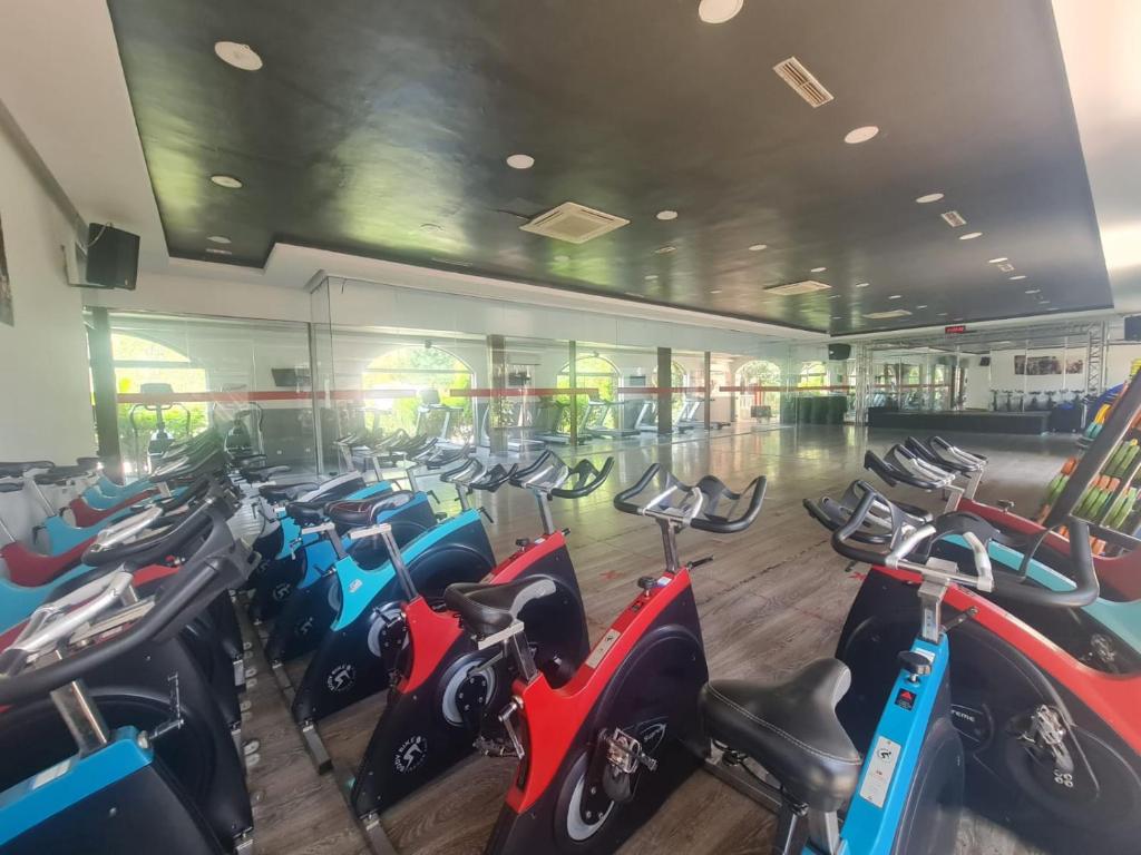Fitness centrum a/nebo fitness zařízení v ubytování Targafit Hotel & Hammam