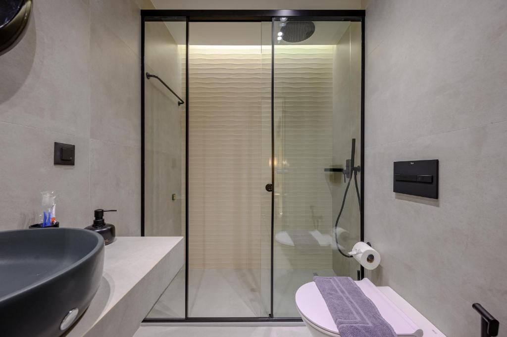 Marea Boutique Suites - 13