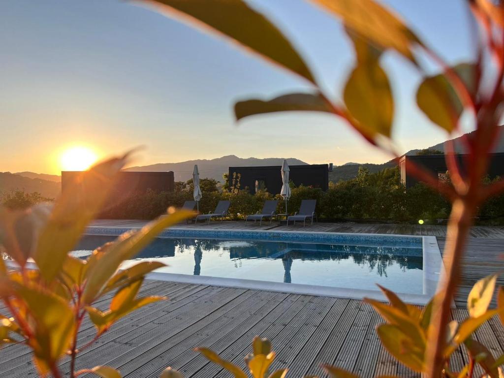 Bazén v ubytování FLANDRA Glamping nebo v jeho okolí