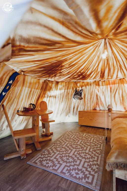 Western Camp Resort - Indiase Tipi Voor 2 Personen