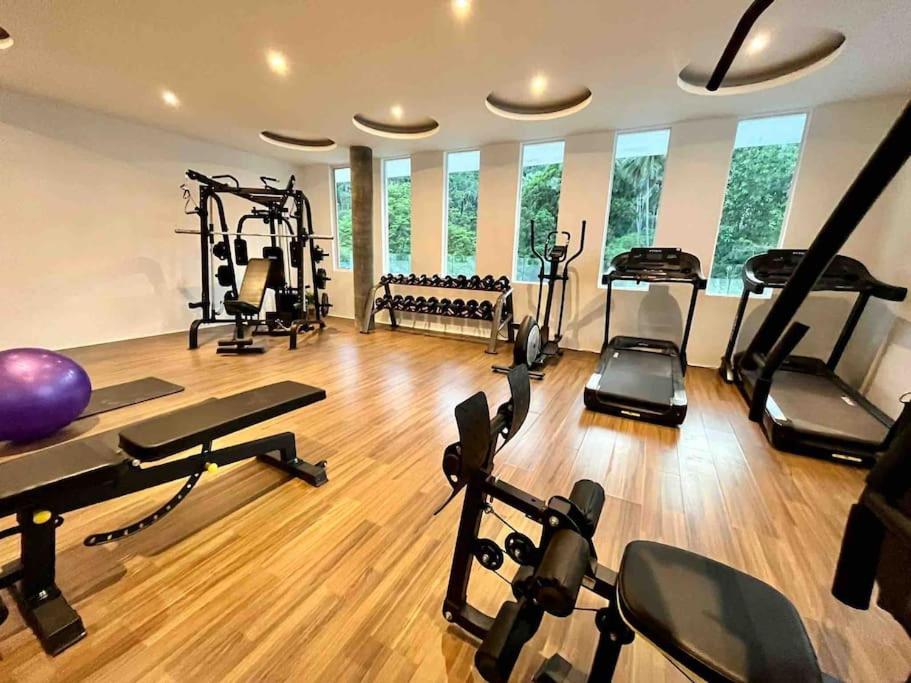 Fitness centrum a/nebo fitness zařízení v ubytování STUNNING SEA VIEW DESIGN LOFT WITH INFINITY POOL - Aqua Villa Samui Atlantis 9