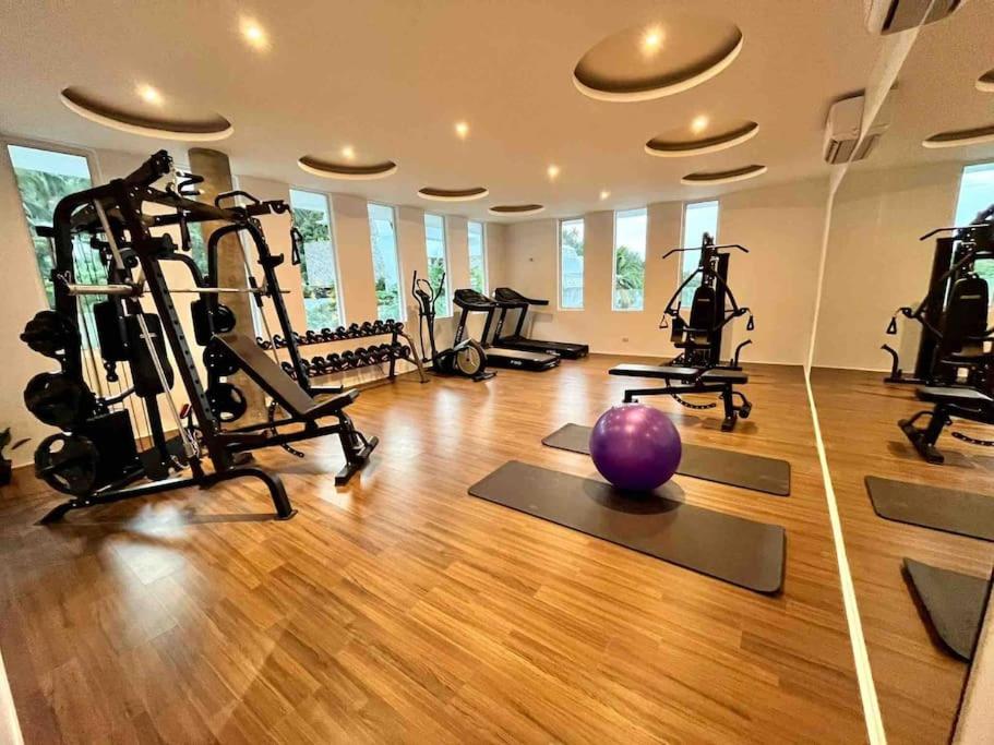 Fitness centrum a/nebo fitness zařízení v ubytování STUNNING SEA VIEW DESIGN LOFT WITH INFINITY POOL - Aqua Villa Samui Atlantis 9