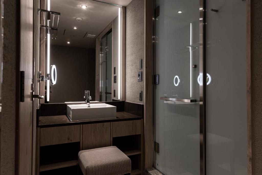 Koupelna v ubytování Y-HOTEL