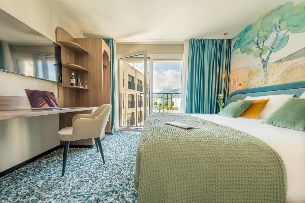 Postel nebo postele na pokoji v ubytování Hotel D Bulle - La Gruyère