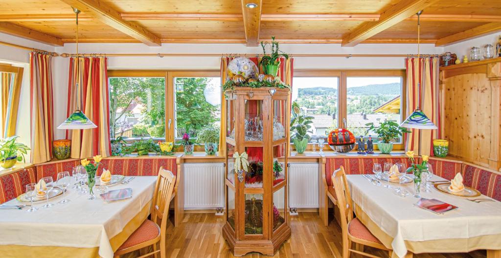 Restaurace v ubytování Glashotel