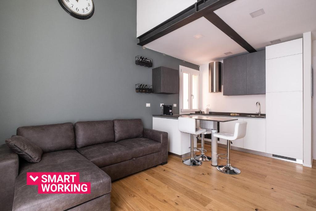 Mazzini Elegant Apartment by Wonderful Italy - Housity