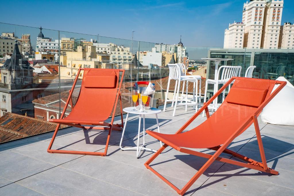 Akeah Hotel Gran Vía - Resim 10