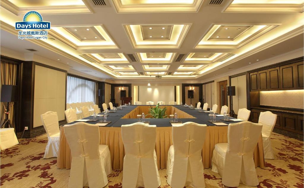 Konferenční prostory v ubytování Days Hotel by Wyndham Logan City Huizhou