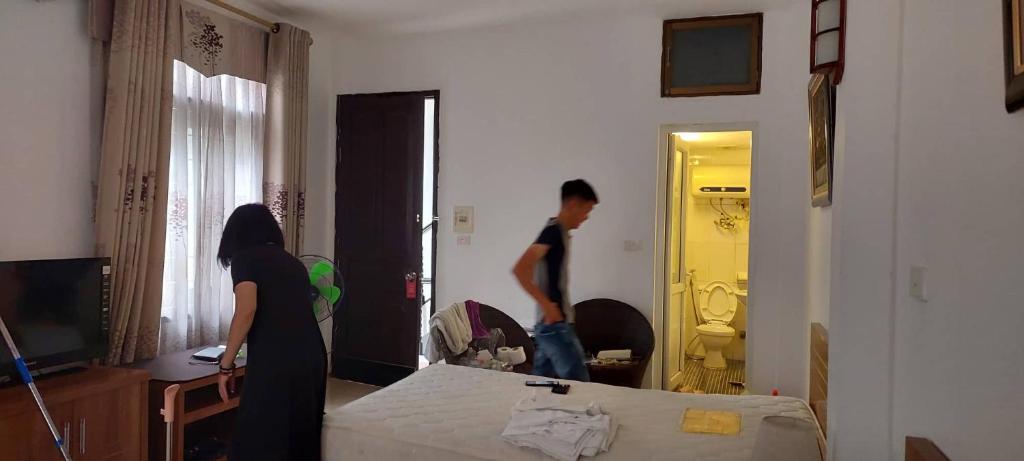 TV a/nebo společenská místnost v ubytování Bluebell Hotel