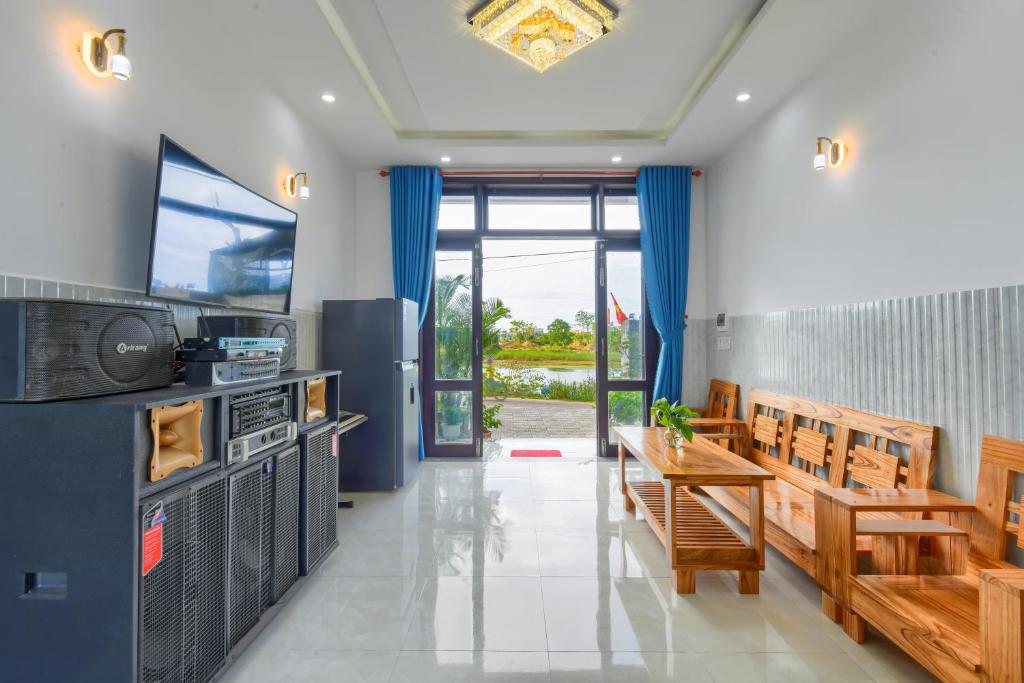 Kuchyň nebo kuchyňský kout v ubytování Gió Chiều Homestay - Riverside & Swimming pool