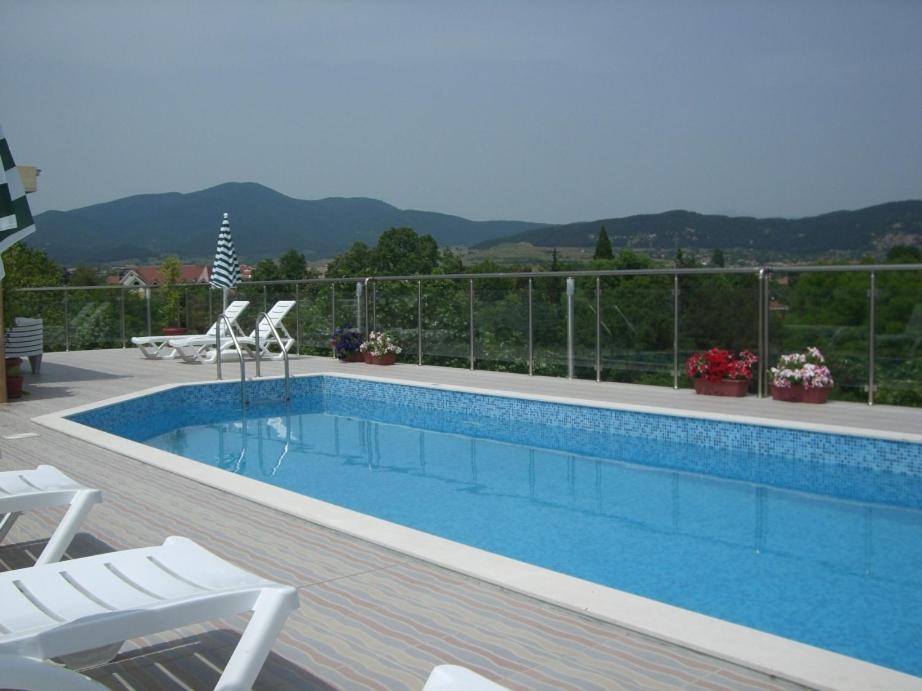 Bazén v ubytování Apartments in Relax Complex Fantasy nebo v jeho okolí