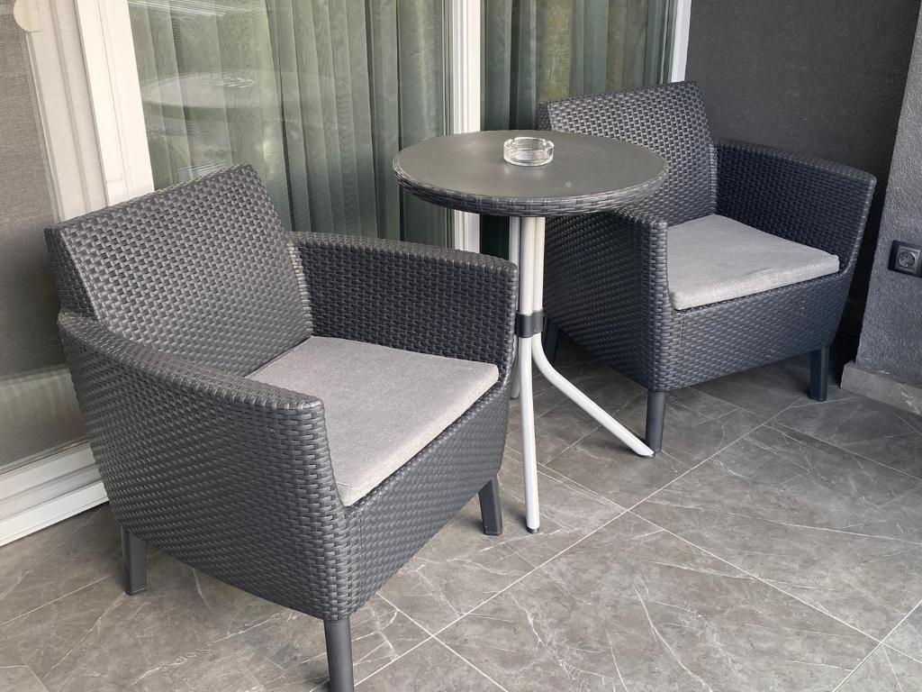 Fotografie z fotogalerie ubytování Noir Silvery Apartman v destinaci Szeged