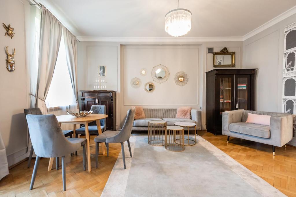 Posedenie v ubytovaní Premium Artdeco Boutique