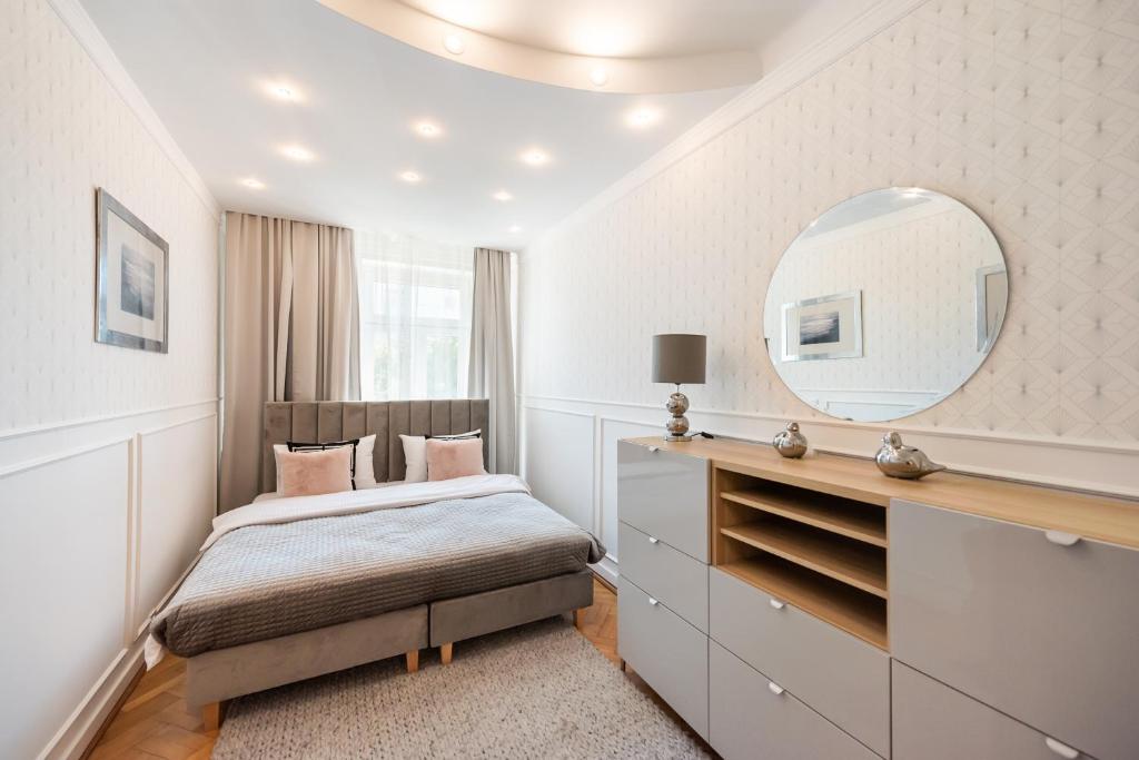 Posteľ alebo postele v izbe v ubytovaní Premium Artdeco Boutique